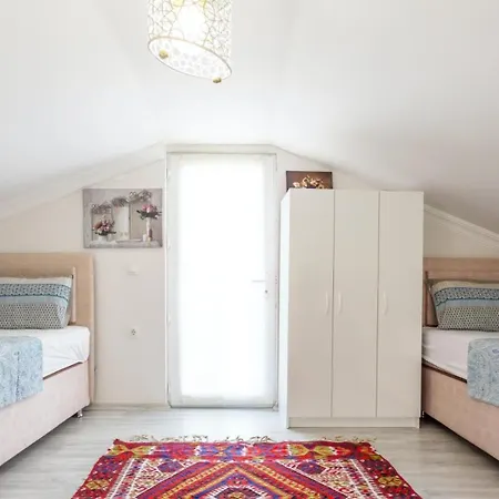 Yaniklar 2 Bedroom 1668 Βίλα