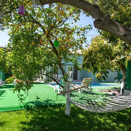 Yaniklar 2 Bedroom 1668 Βίλα